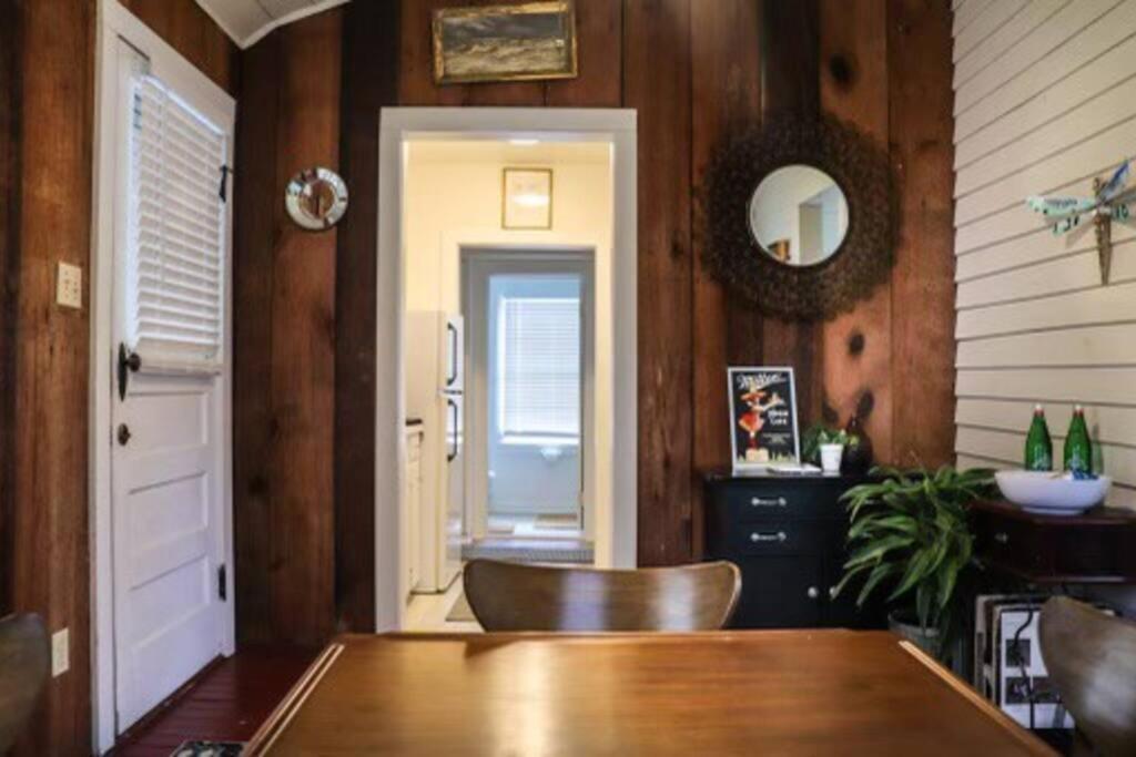Wensel Cottage In Downtown 나체스 외부 사진